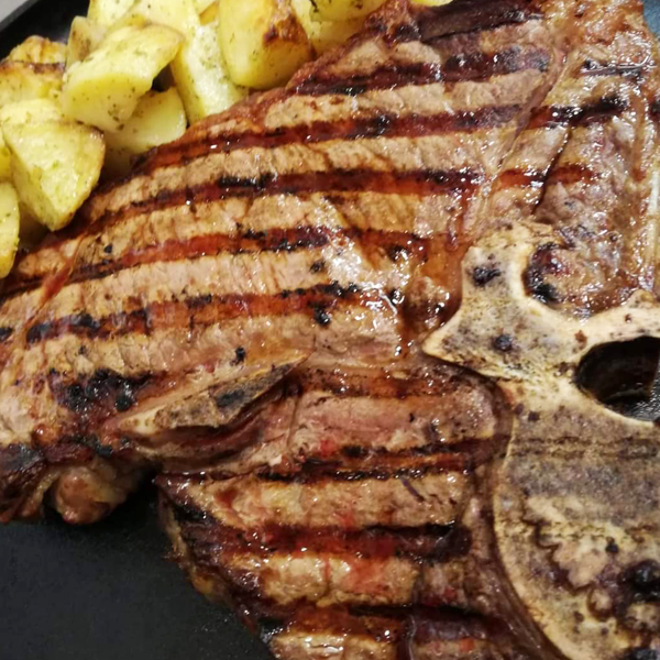 Fiorentina di carne locale (ragusana,irlandese,polacca) (prezzo al Kg)